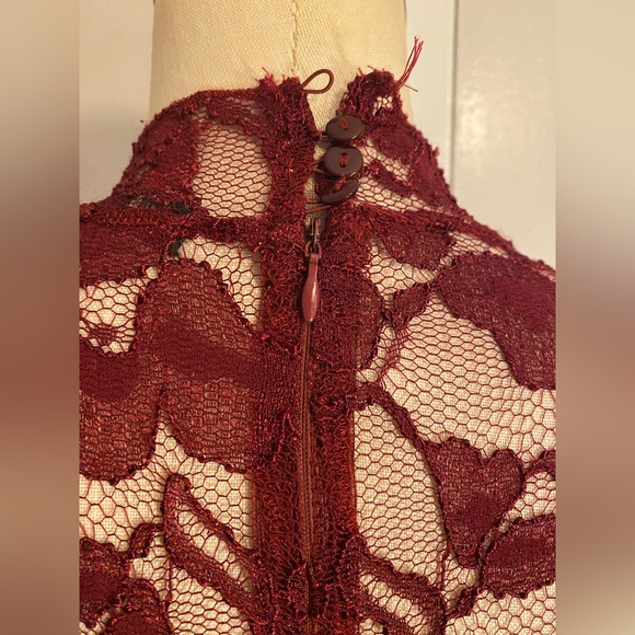Forever 21 Burgundy Lace Long Sleeve mini Dress- Size M - Picture 5 of 7